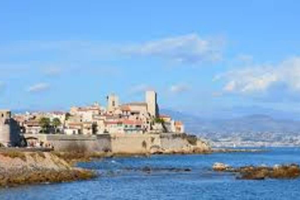 Tiloft Lejlighed Antibes Eksteriør billede